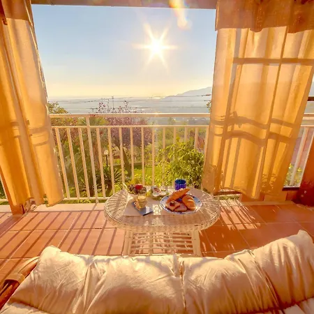 Panora Hill Bed & Breakfast 3*